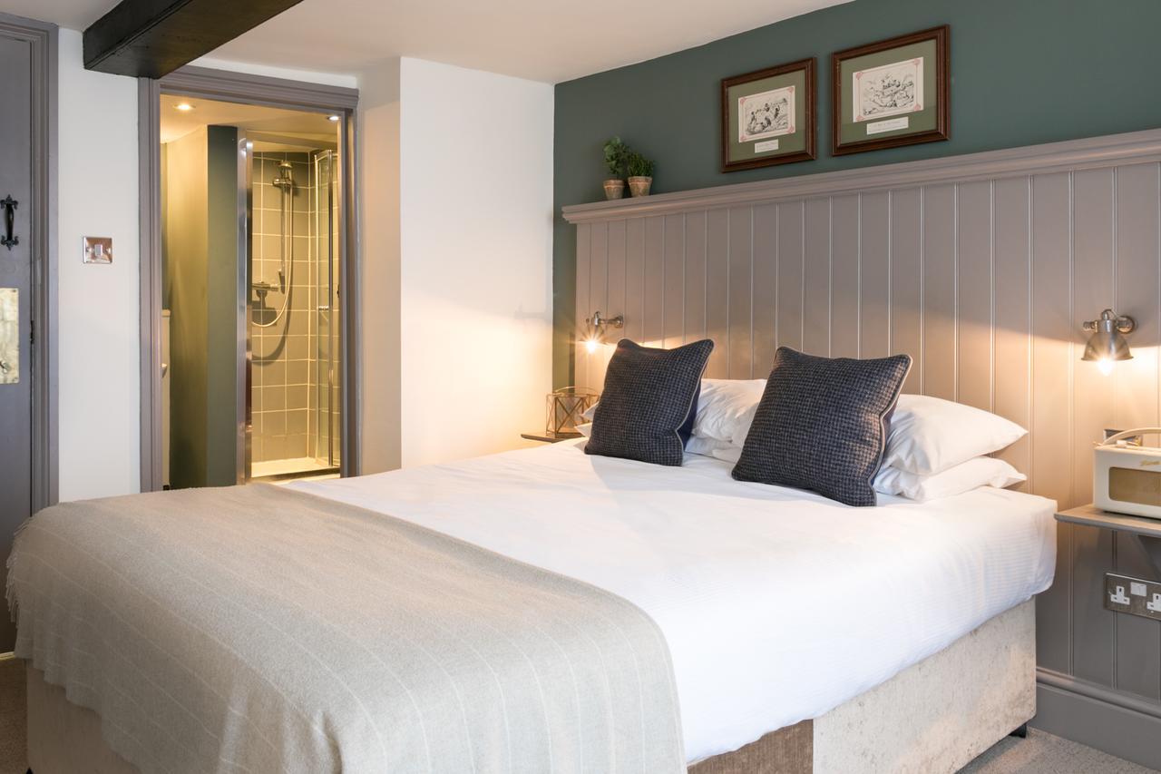 The Angel & Blue Pig Hotel Лимингтън Екстериор снимка